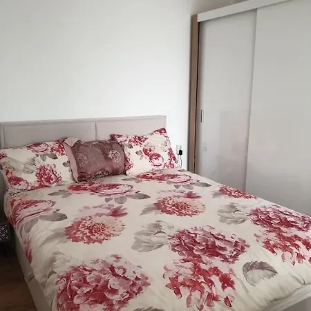 Seaside 1-br With Pool Access Appartement *