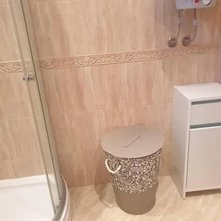 Seaside 1-br With Pool Access